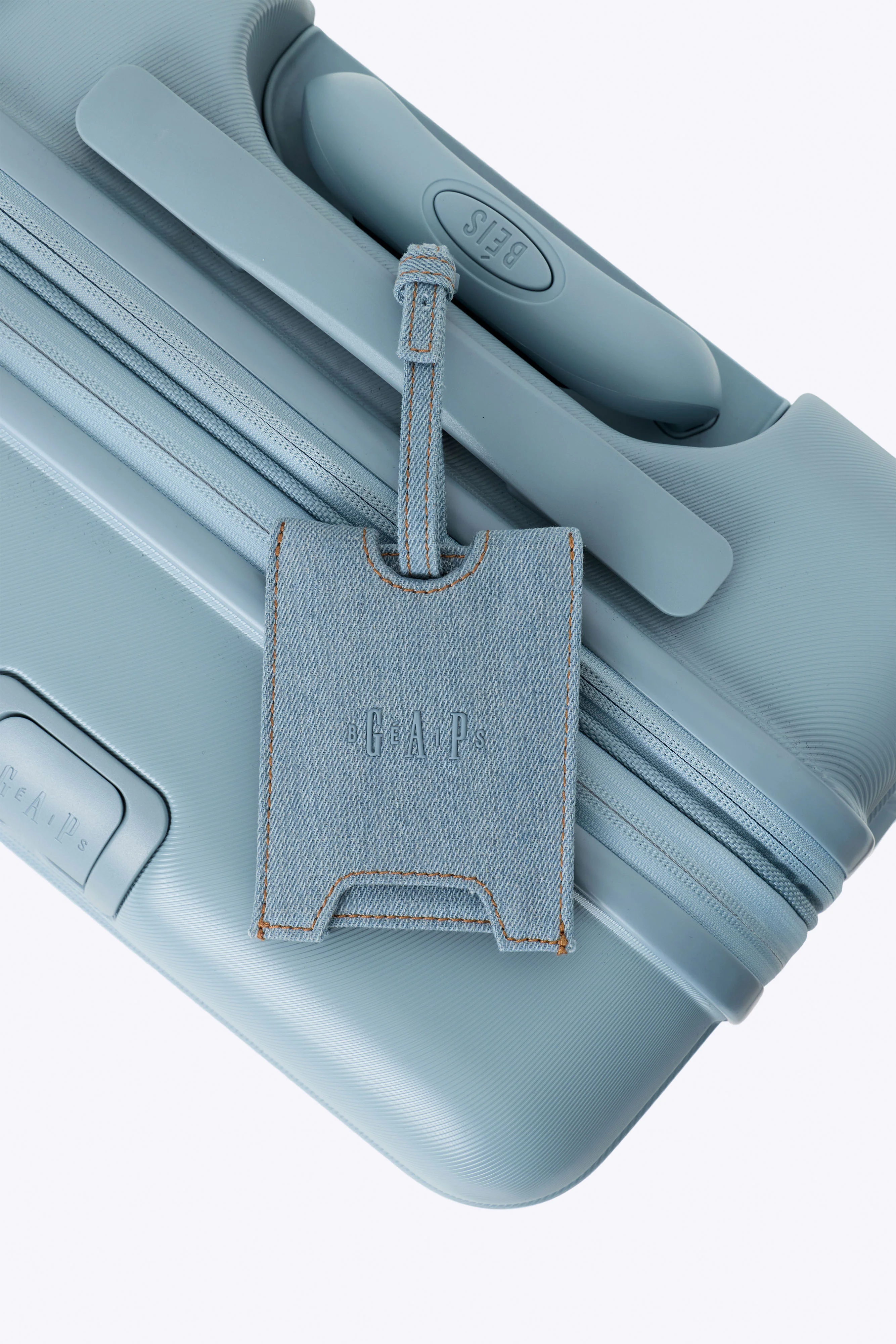 Gap x BÉIS The Passport & Luggage Tag Set in Denim Blue - Image 3