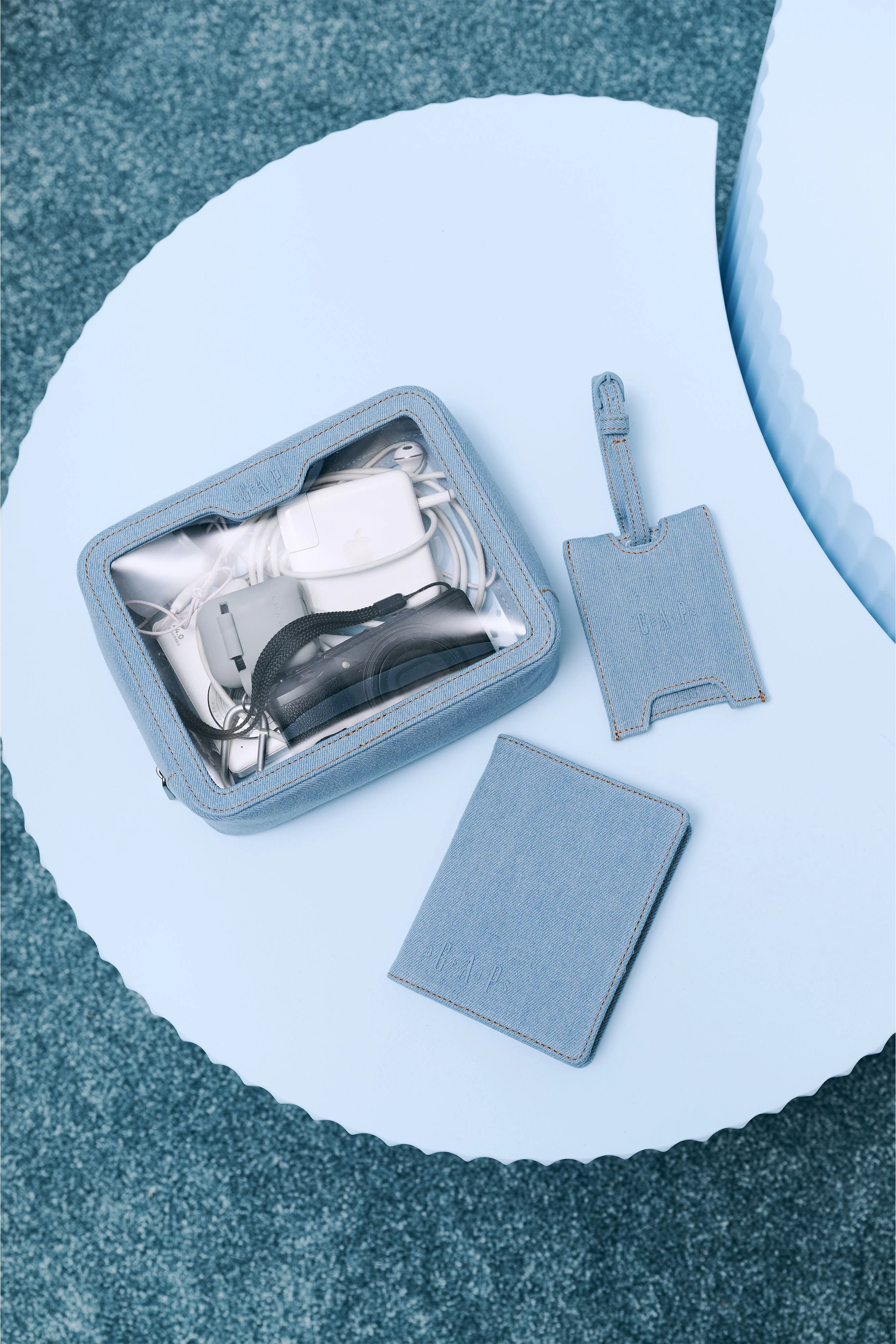 Gap x BÉIS The Passport & Luggage Tag Set in Denim Blue - Image 2